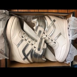 Wild Diva Lounge high top shoes 👟